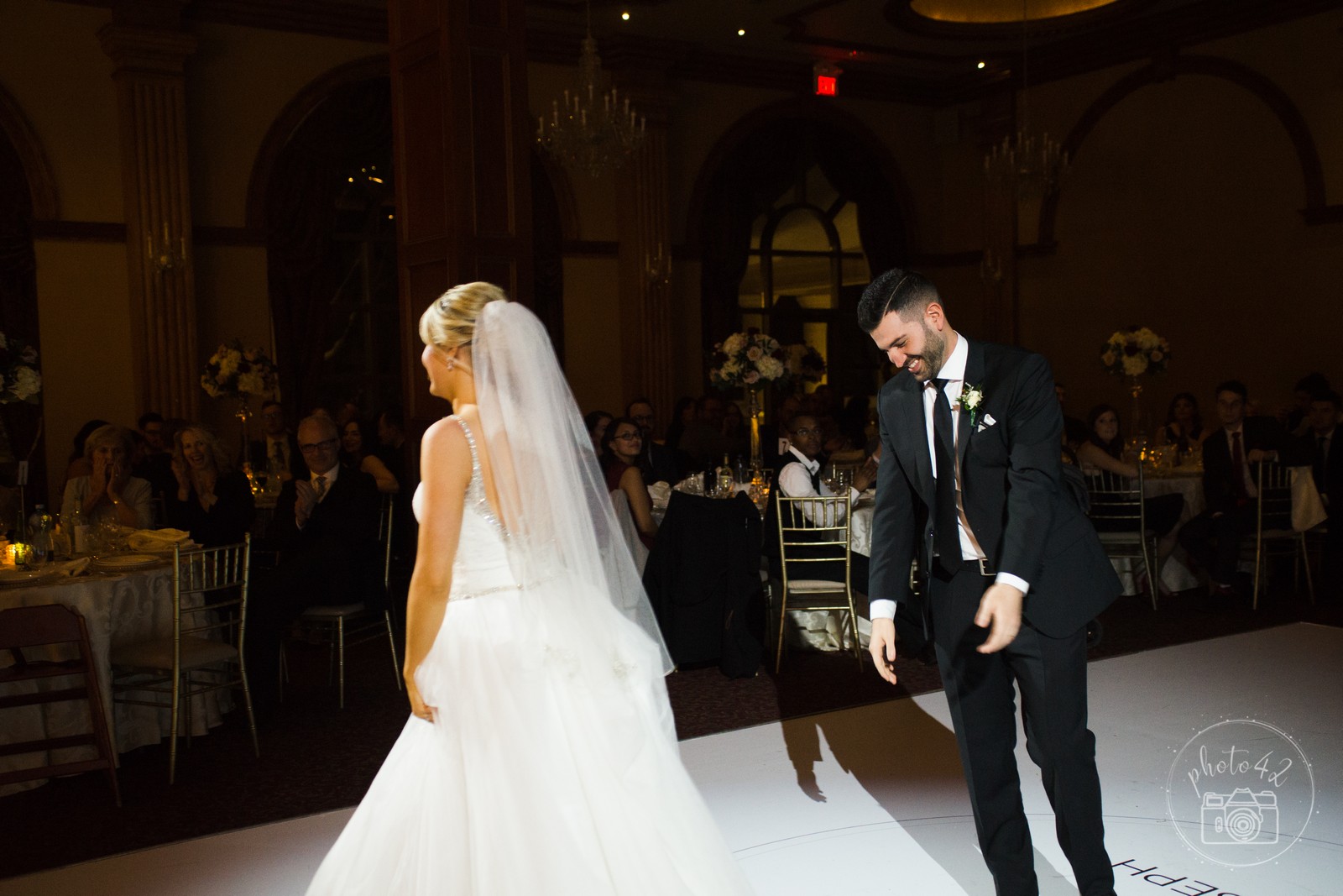 Royal amassador winter wedding, caledon winter wedding, mississauga winter wedding, brampton winter wedding, toronto winter wedding photography location, mississauga wedding photographer