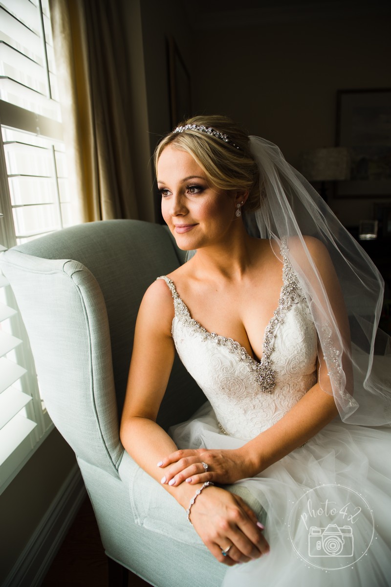 bride portrait , wedding day bridal portrait, natural light bridal portrait, Orangeville wedding photographer, newmarket wedding photographer, Royal ambassador wedding